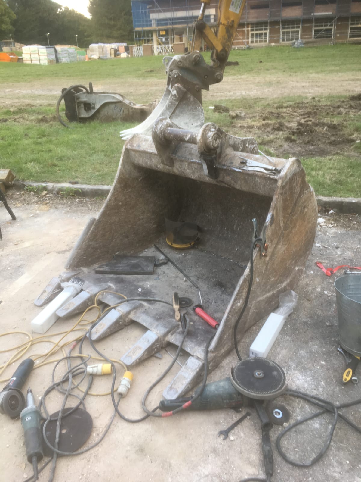 Bucket / Plant repairs Bucket / Plant repairs