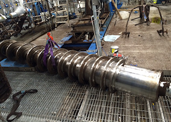 Removal for re-fabrication/refitting of 7m stainless screw for food processing machinery.
Work involved fitting, fabrication and heavy lift rigging procedures